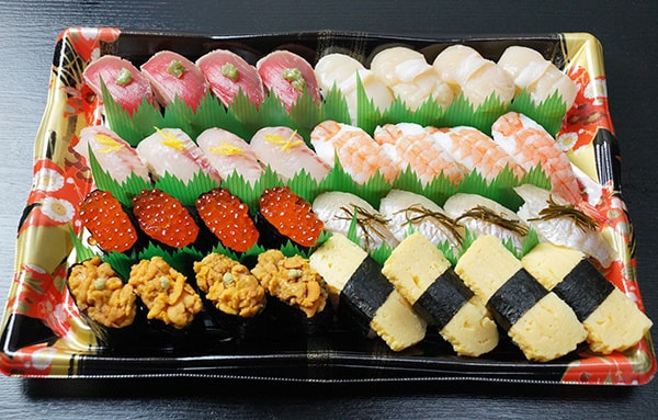 寿司盛り合わせ